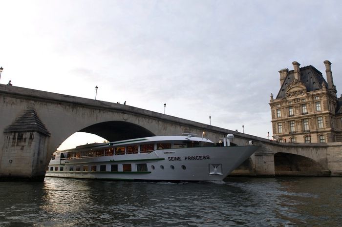 Shore excursions and activities on MS Seine Princess